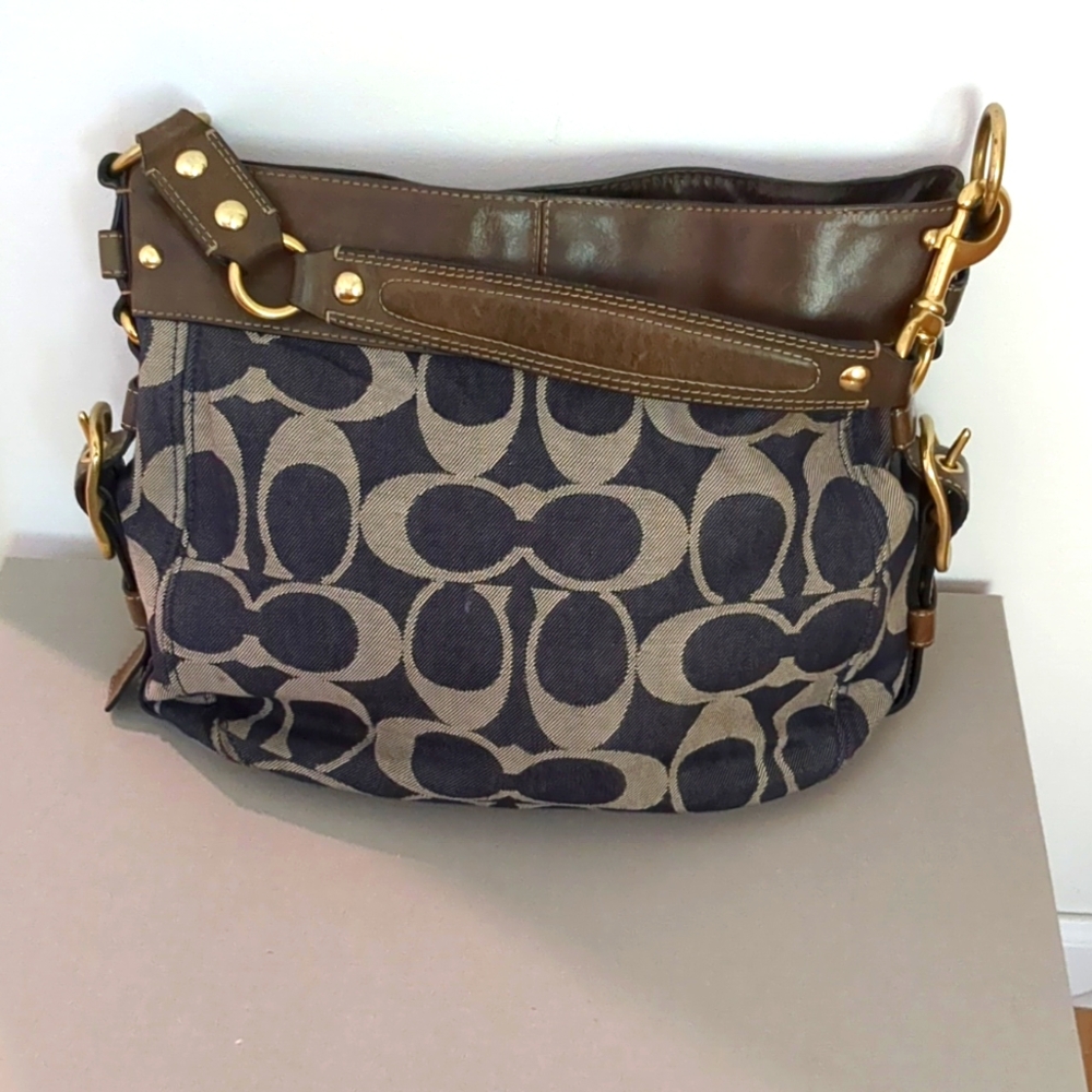 Coach logo purse